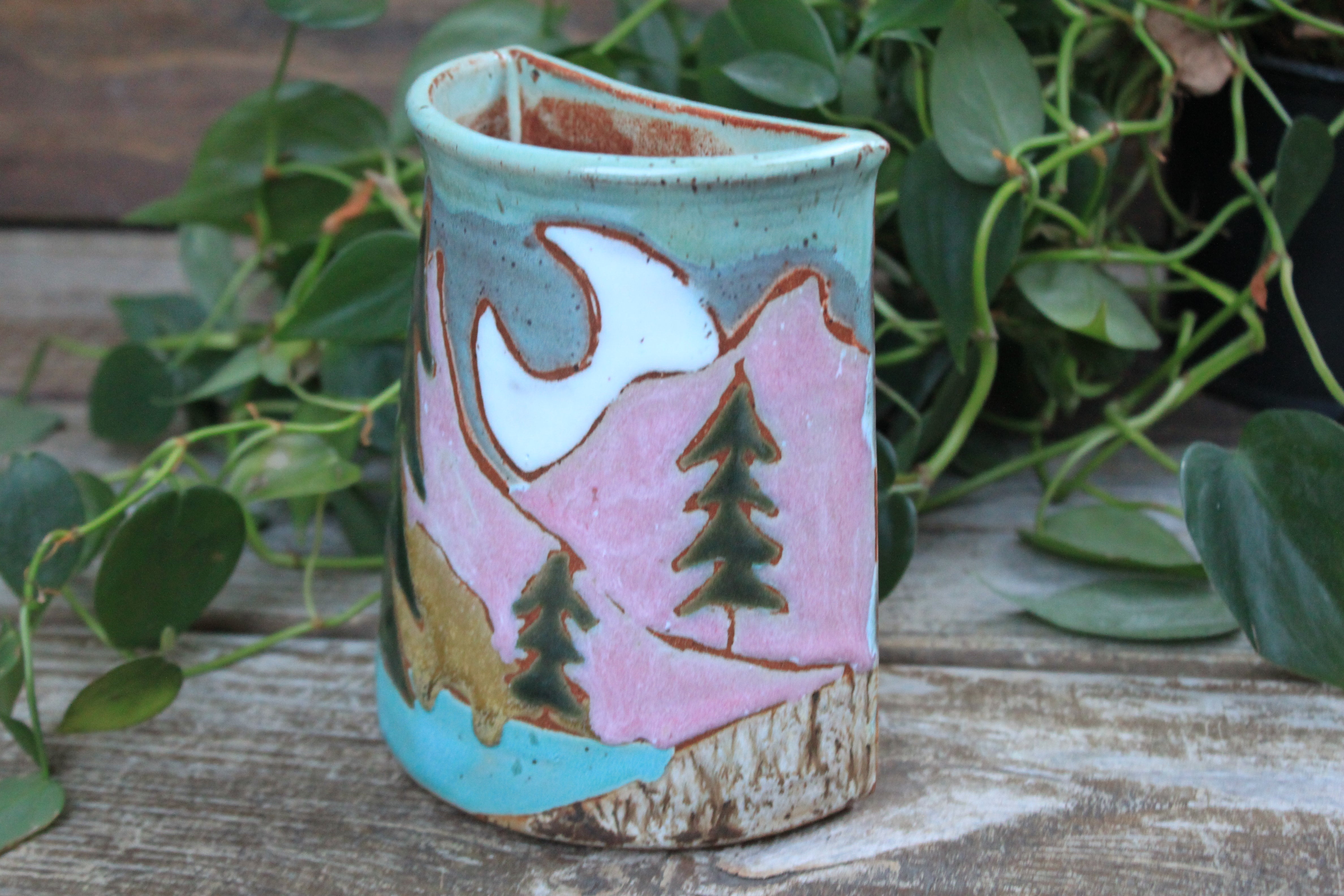 Evergreen Dreams Flat Back Vase