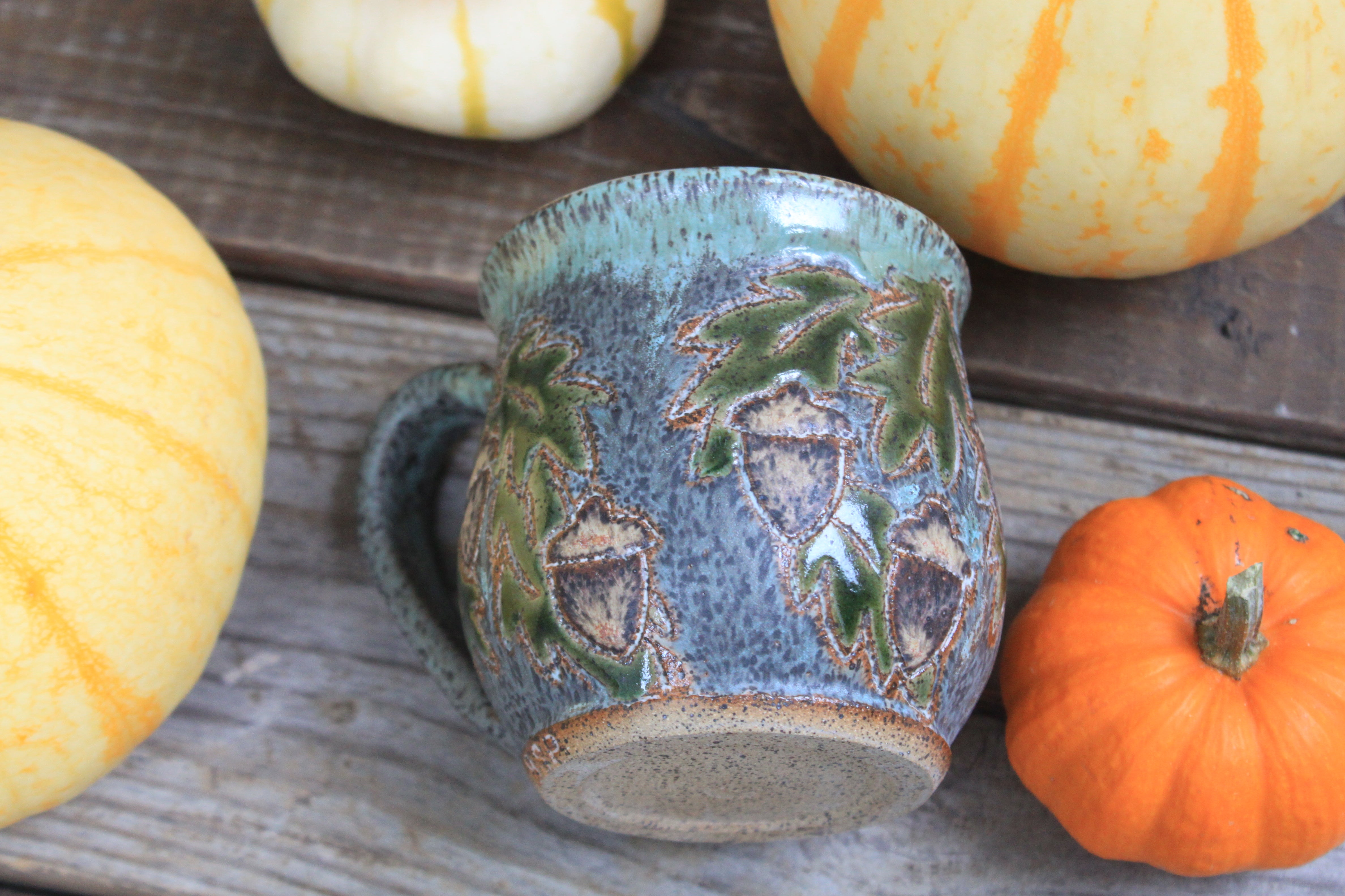 Awesome Acorns Foliage Mug, 18 oz