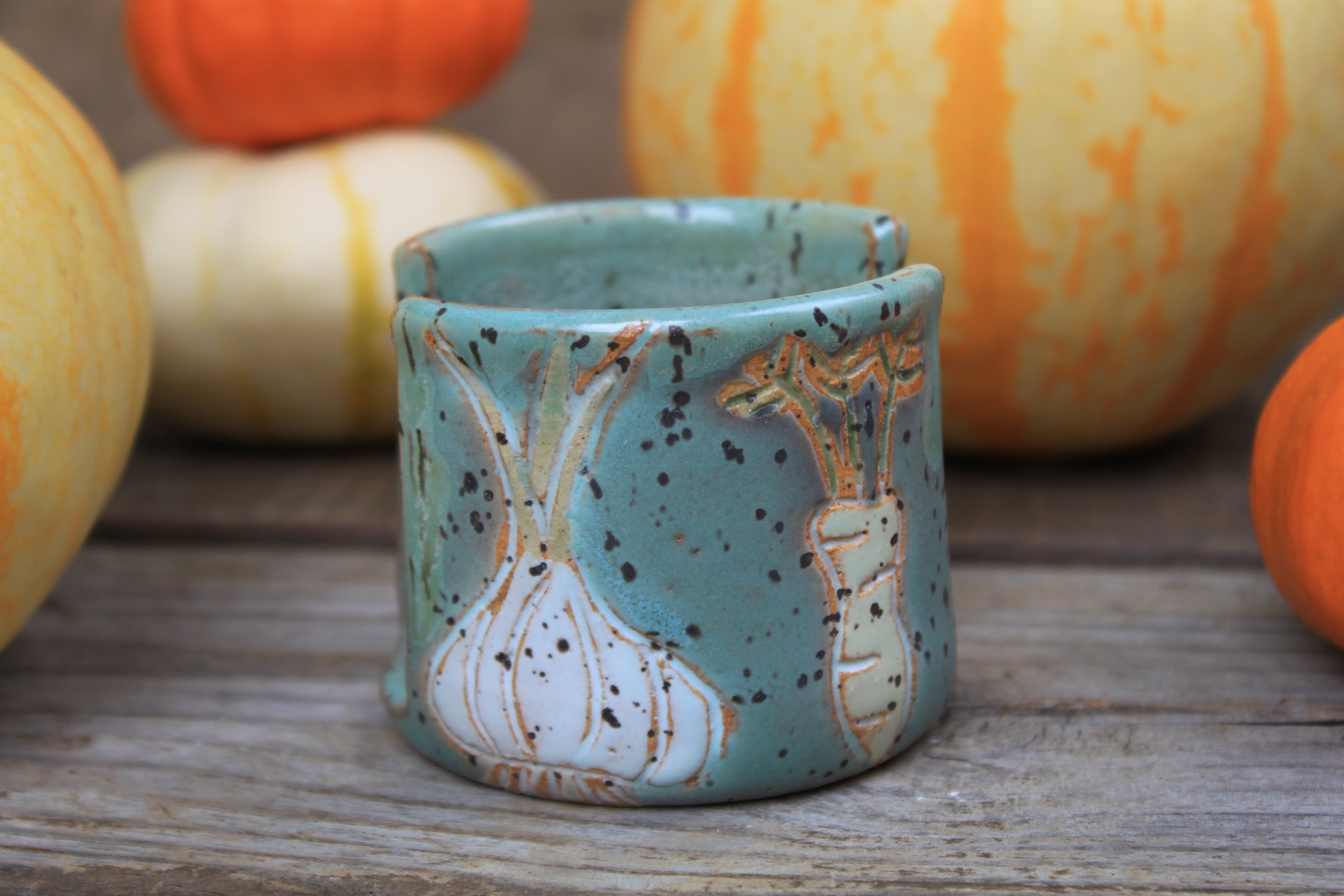 Root for Vegetables Sponge Holder