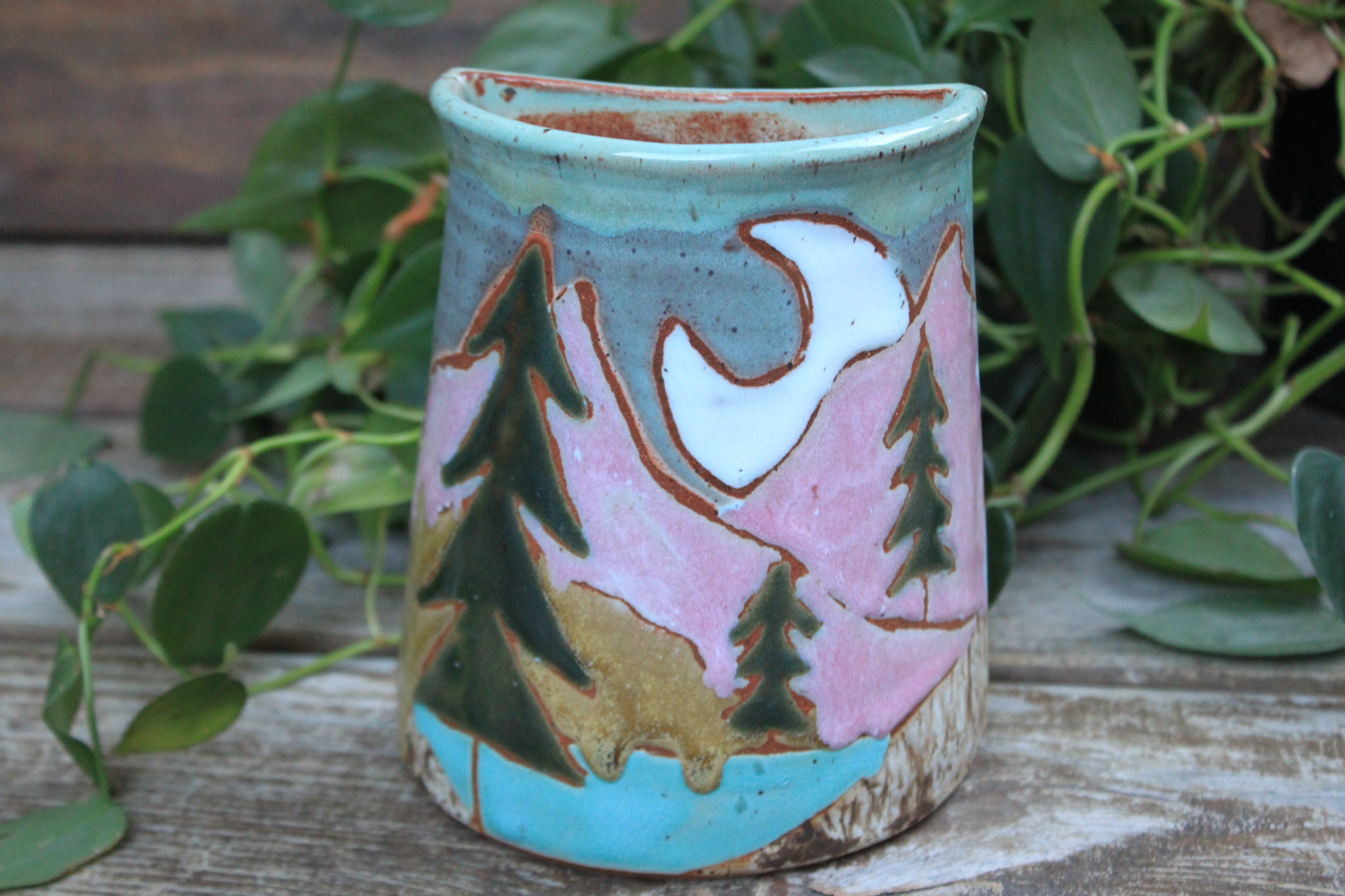 Evergreen Dreams Flat Back Vase
