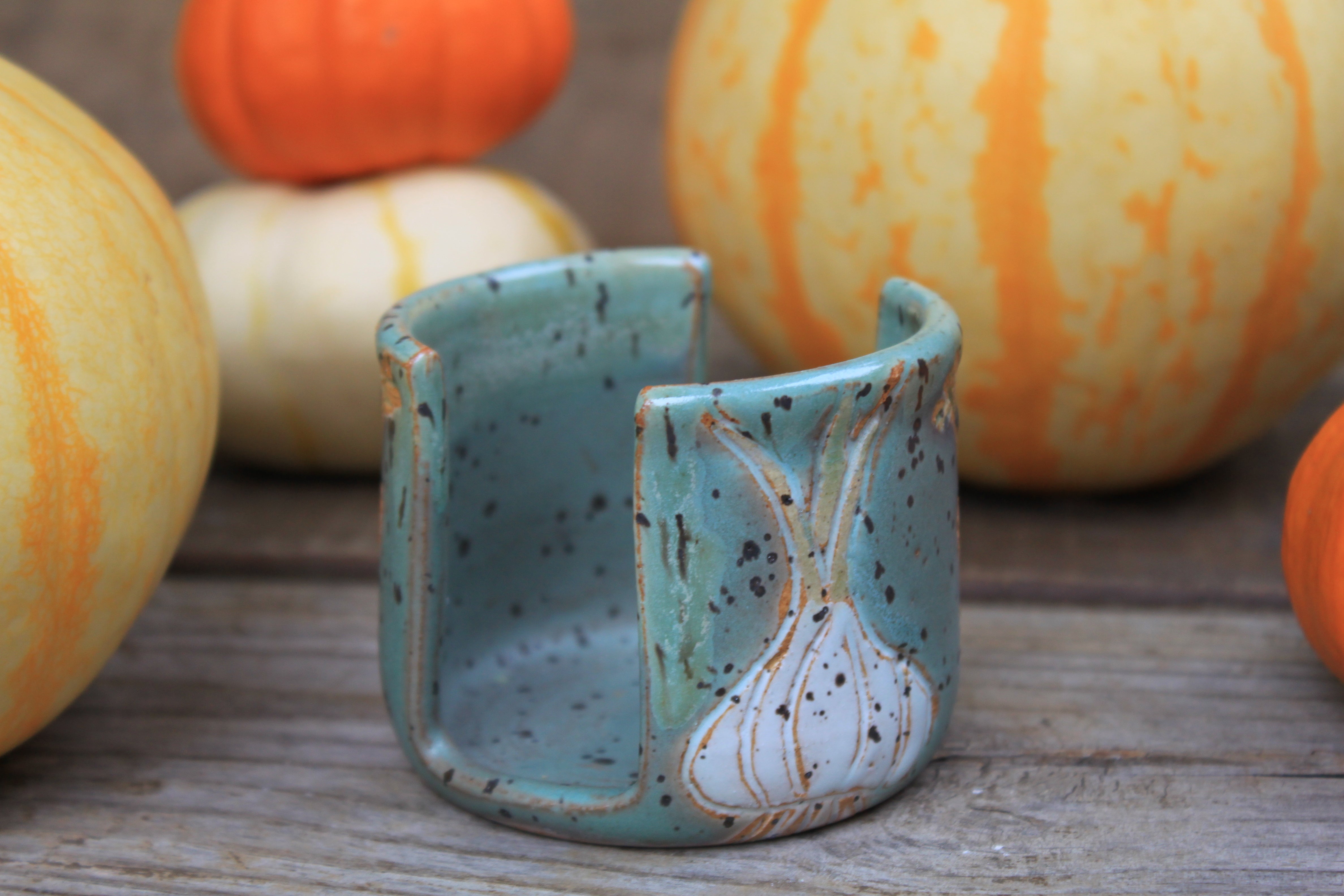 Root for Vegetables Sponge Holder