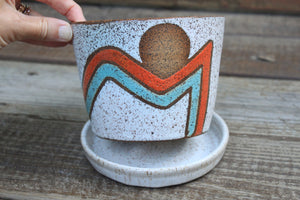 Retro Horizon Line Planter