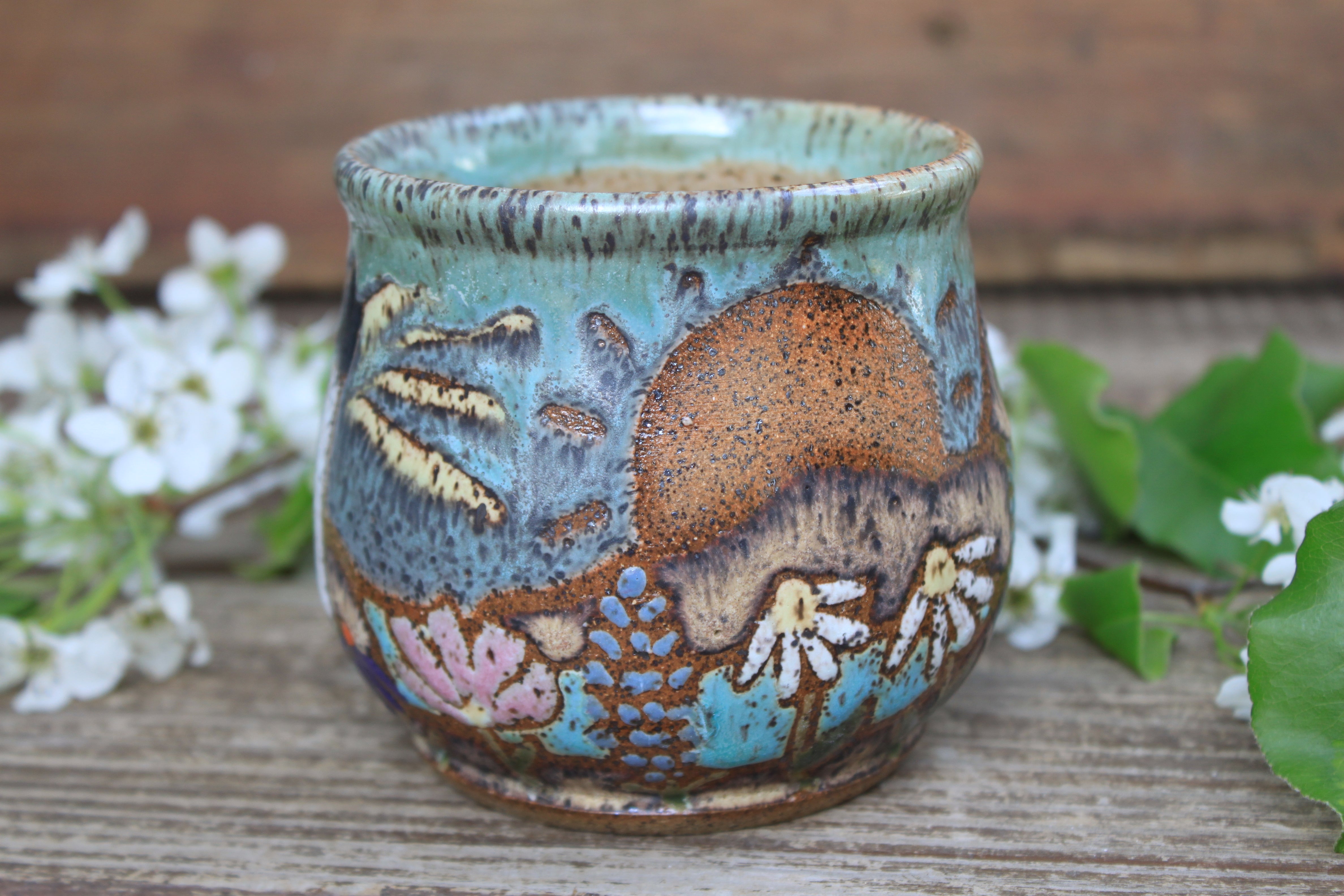Coastal Wildflower Days Mug, 17 oz