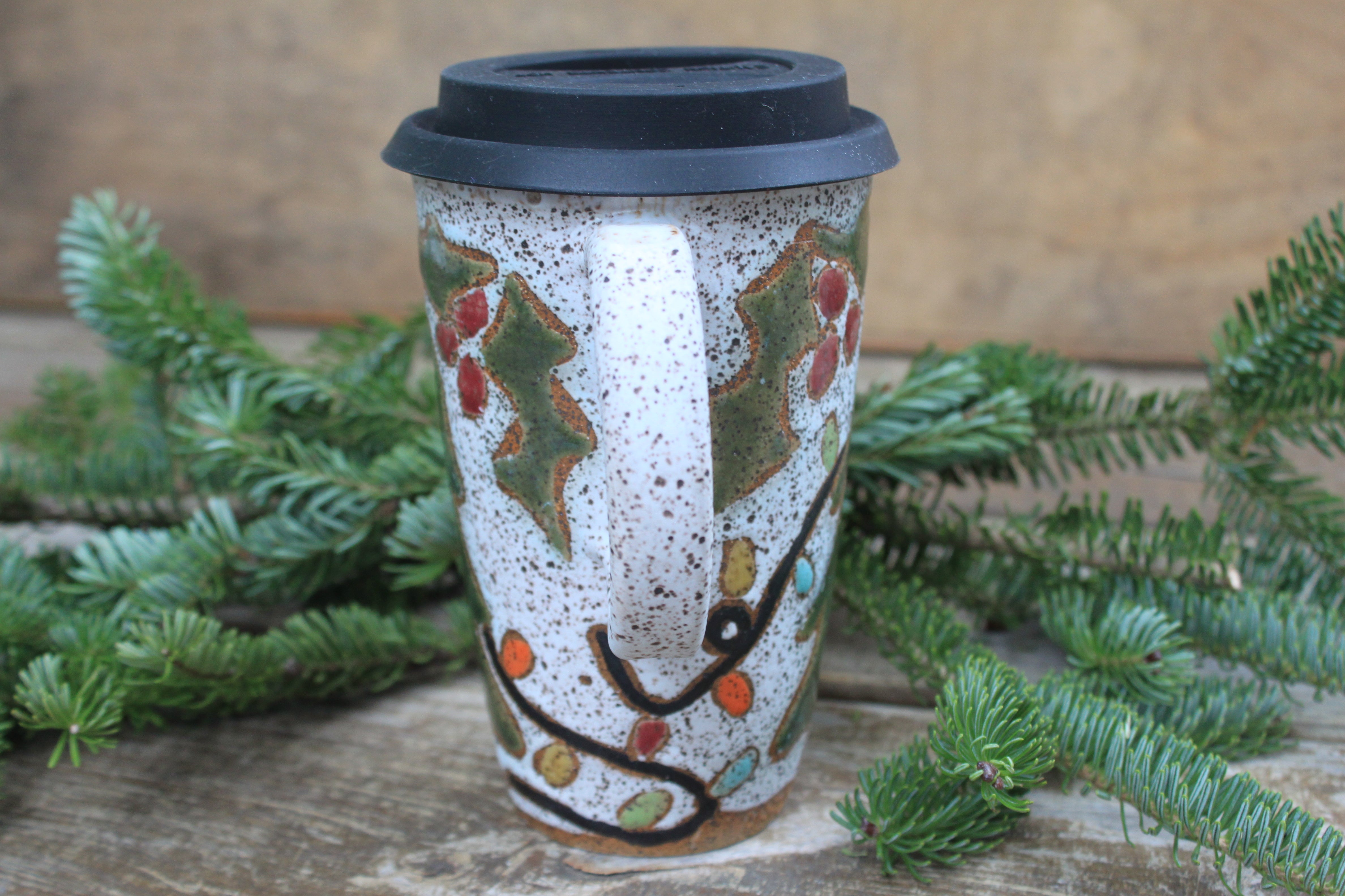 Twinkly Lights, Holly and Evergreens Handled Travel Mug, 17 oz