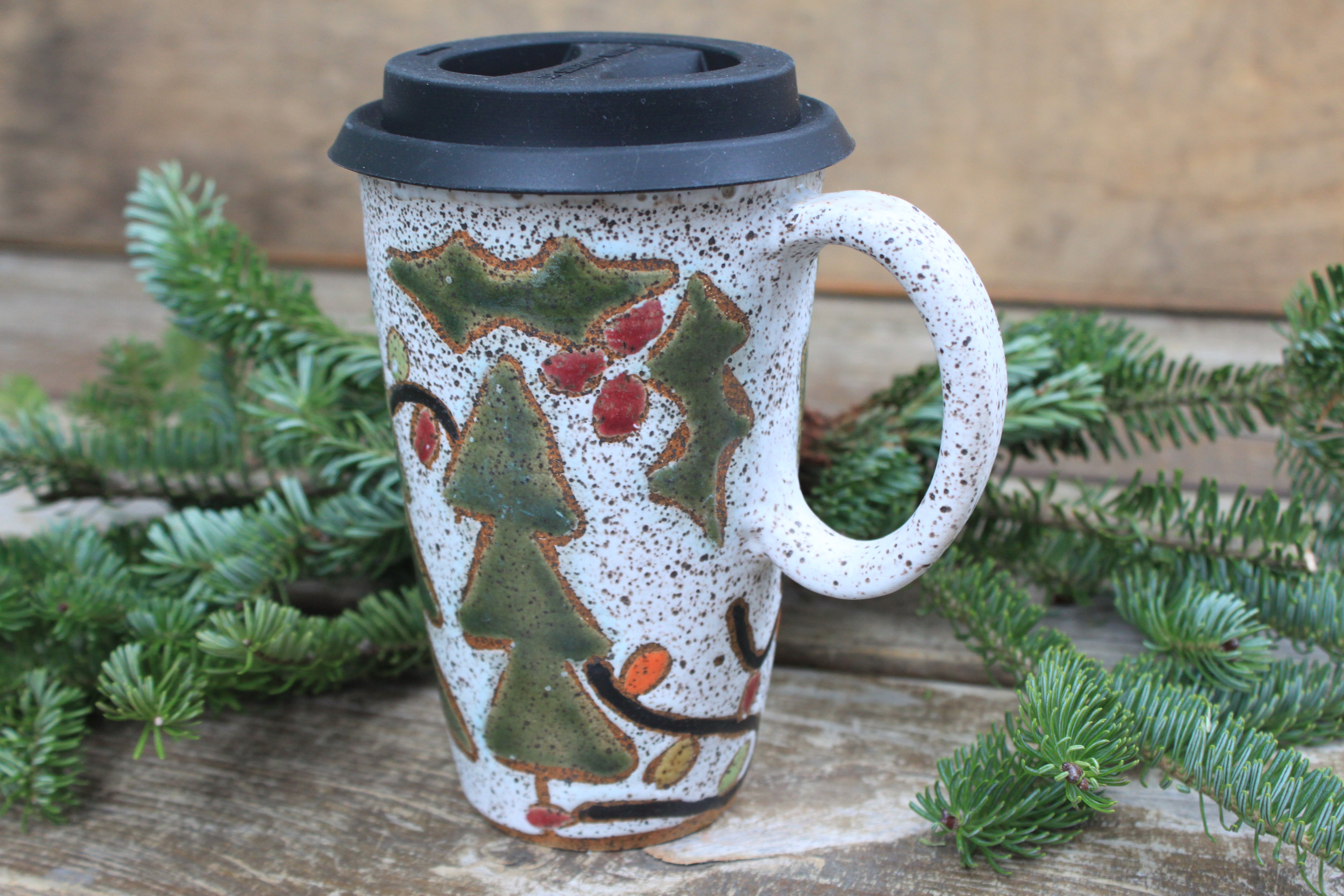 Twinkly Lights, Holly and Evergreens Handled Travel Mug, 17 oz
