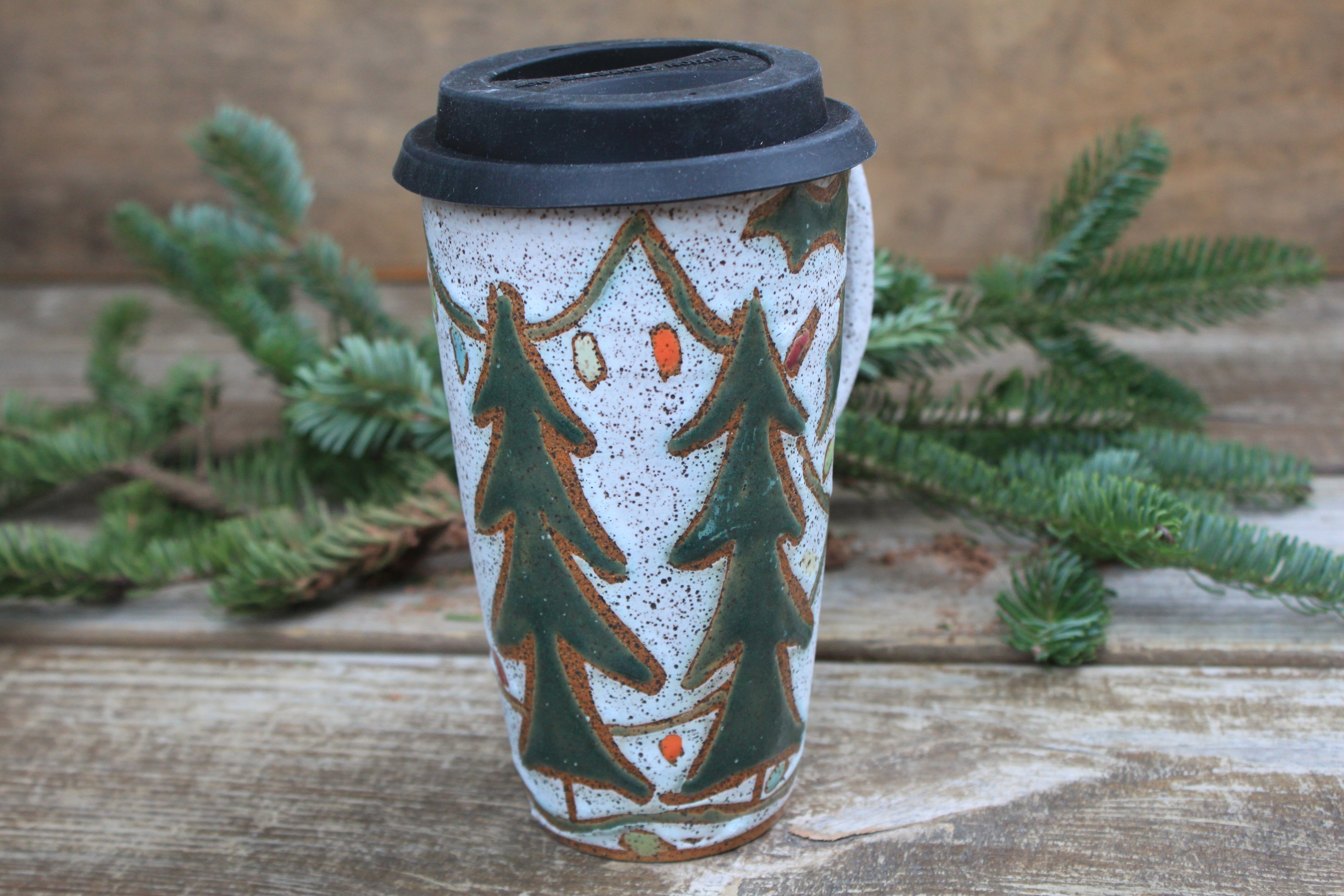 Twinkly Lights, Holly and Evergreens Handled Travel Mug, 19 oz